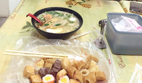 （FoOd桃園)♥【高雄黑輪大王】南部必吃道地的平價小吃，南部風味好吃的海鮮意麵和關東煮