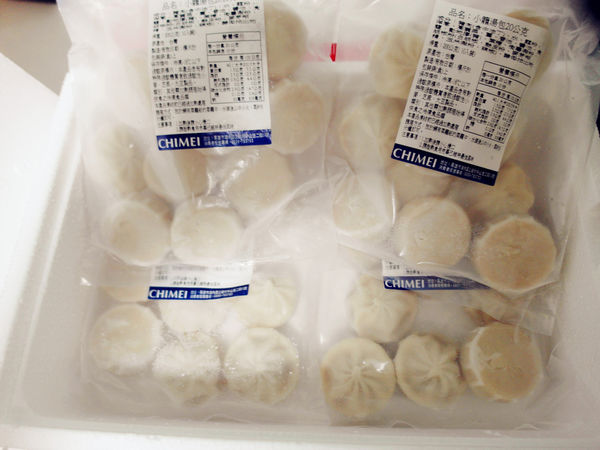 味你好噗滋小籠湯包【我的蛋男情人電影限定版】肉餡飽滿噴汁,跟現做一樣好吃