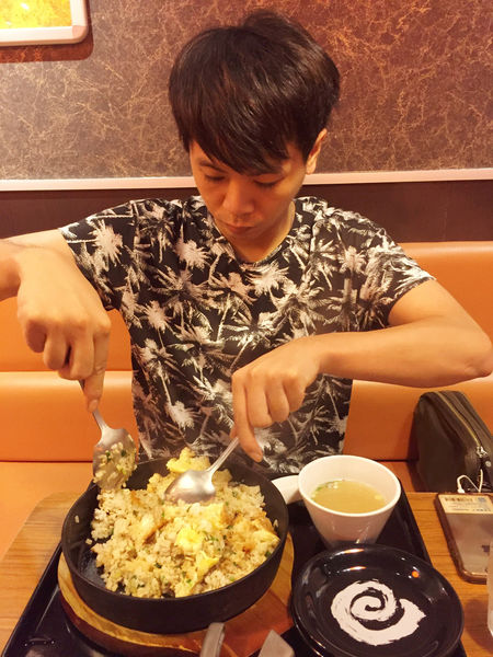 雅虎首頁文（FoOd桃園)♥〔花月嵐拉麵〕期間限定口味超濃郁咖哩湯頭拉麵