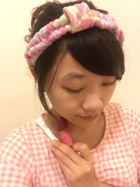 (體驗分享)♥滋潤美肌保養，吸收力強的〔資生堂國際櫃紅妍肌活露〕就讓它來滋潤紅亮你的肌膚