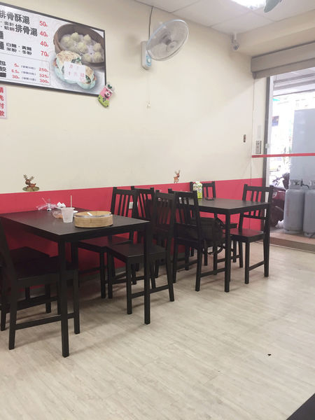 （FoOd桃園)♥超推薦蝦餃，皮薄餡多，汁鮮美會噴汁的〔不貽樣湯包〕