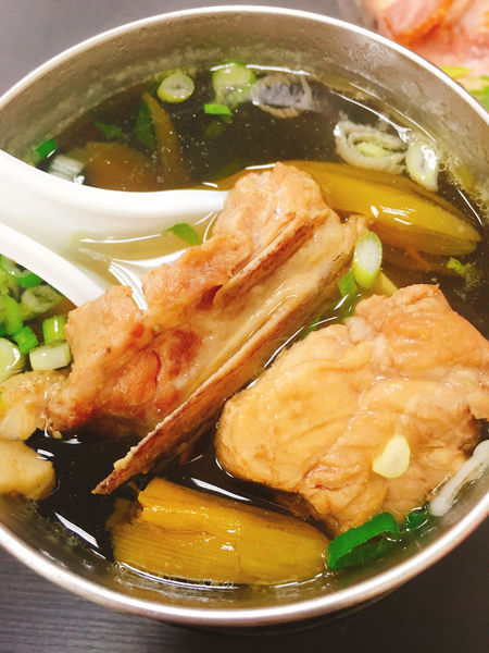 （FoOd桃園)♥超推薦蝦餃，皮薄餡多，汁鮮美會噴汁的〔不貽樣湯包〕