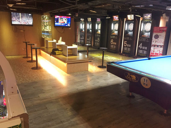 令人放鬆療癒休閒娛樂場所-E7PLAY一票玩到底,遊戲也可以吃到飽（三重館）