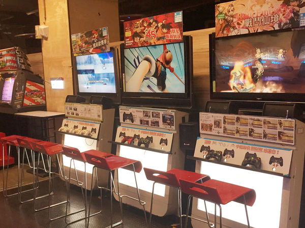 令人放鬆療癒休閒娛樂場所-E7PLAY一票玩到底,遊戲也可以吃到飽（三重館）