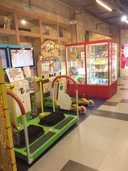 令人放鬆療癒休閒娛樂場所-E7PLAY一票玩到底,遊戲也可以吃到飽（三重館）