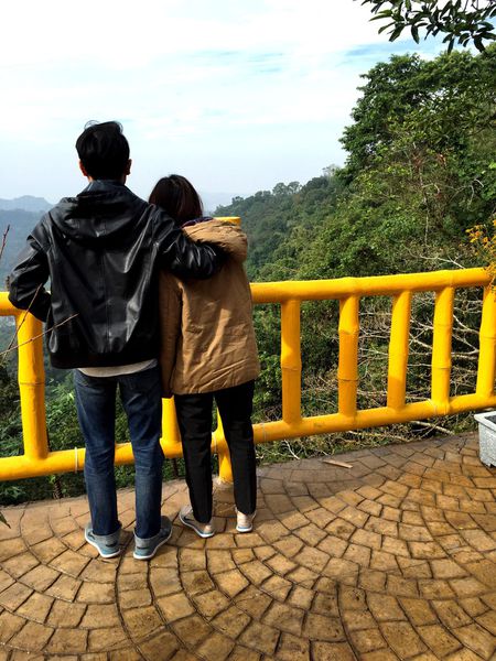 （FoOd南投)♥鄉村裡的粉紅小屋－山景盡收眼底的[一窩風cafe'-咖啡山賊團]