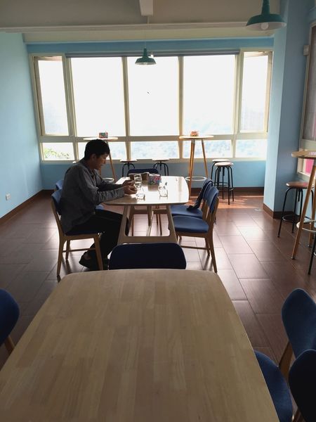 （FoOd南投)♥鄉村裡的粉紅小屋－山景盡收眼底的[一窩風cafe'-咖啡山賊團]