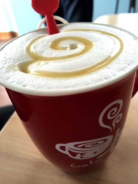 （FoOd南投)♥鄉村裡的粉紅小屋－山景盡收眼底的[一窩風cafe'-咖啡山賊團]