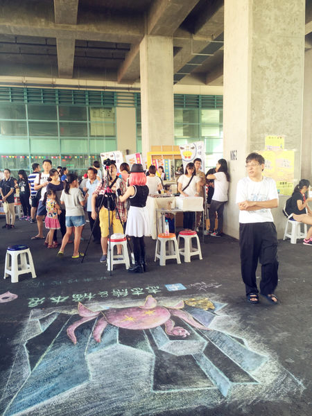 (活動分享)♥【ㄧㄚ馬路塗鴉趣】可拉進親子關係和企業的在地回饋實施的文創公益活動