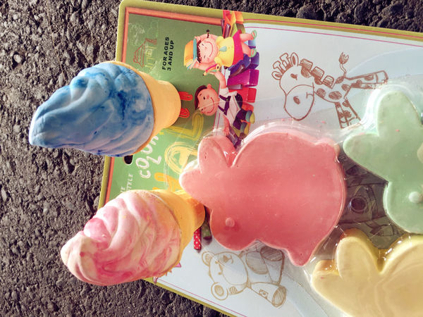 (活動分享)♥【ㄧㄚ馬路塗鴉趣】可拉進親子關係和企業的在地回饋實施的文創公益活動