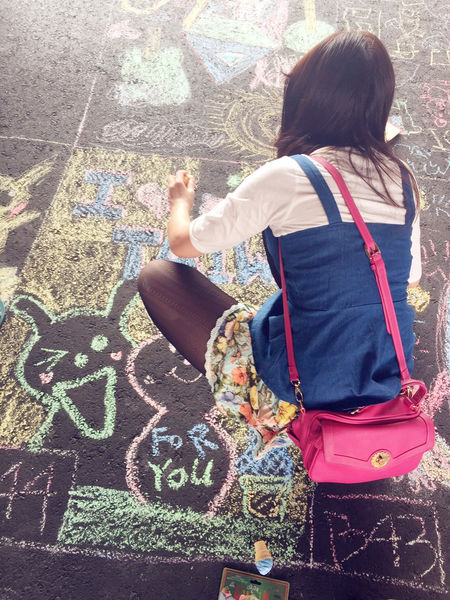 (活動分享)♥【ㄧㄚ馬路塗鴉趣】可拉進親子關係和企業的在地回饋實施的文創公益活動