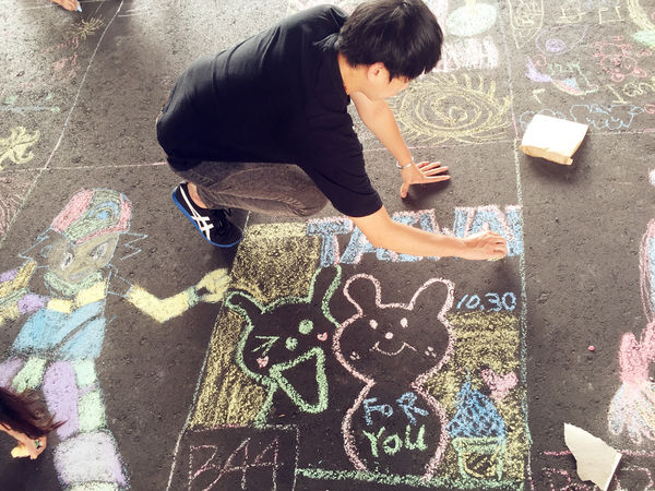 (活動分享)♥【ㄧㄚ馬路塗鴉趣】可拉進親子關係和企業的在地回饋實施的文創公益活動