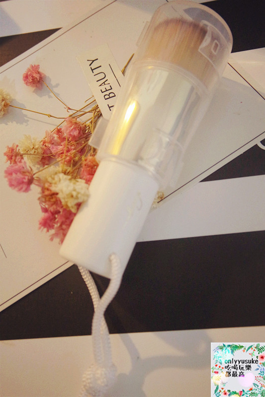 保養分享【LSY林三益】臉部清潔更省時的淨顏刷，不沾手小魔刷，好一個敷面膜的好幫手