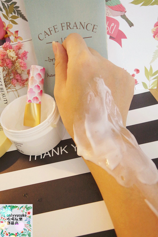 保養分享【LSY林三益】臉部清潔更省時的淨顏刷，不沾手小魔刷，好一個敷面膜的好幫手