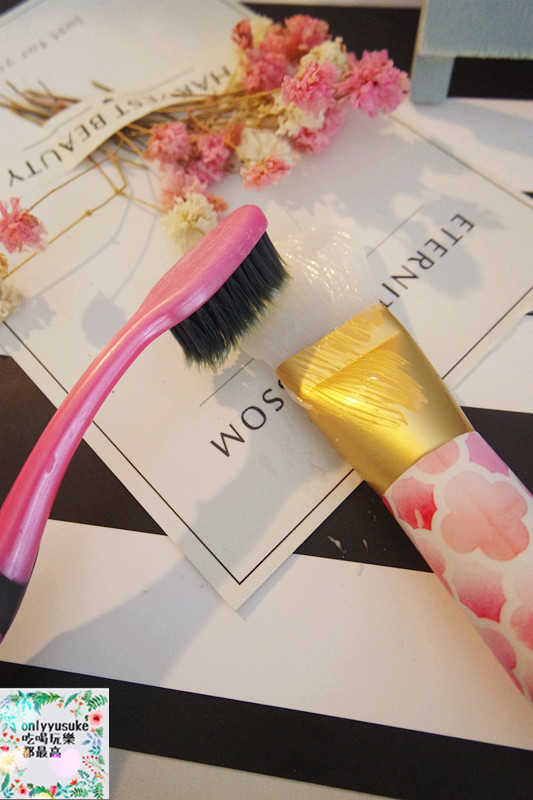 保養分享【LSY林三益】臉部清潔更省時的淨顏刷，不沾手小魔刷，好一個敷面膜的好幫手