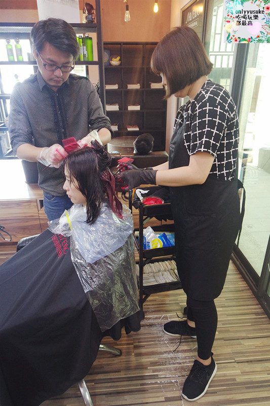 美髮台中-走進【VS. HAIR】從媽媽變回少女,台中逢甲染髮,燙髮 ,髮型設計推薦