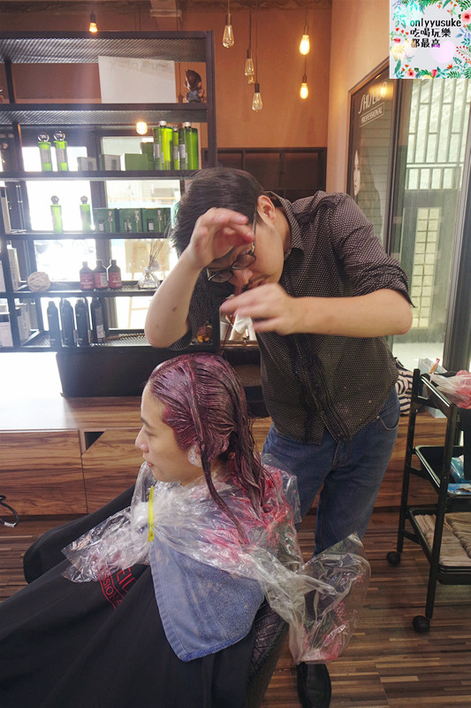 美髮台中-走進【VS. HAIR】從媽媽變回少女,台中逢甲染髮,燙髮 ,髮型設計推薦