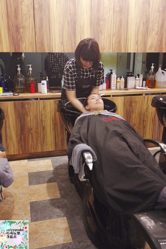 美髮台中-走進【VS. HAIR】從媽媽變回少女,台中逢甲染髮,燙髮 ,髮型設計推薦