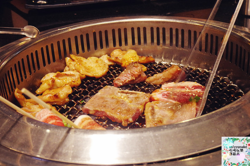 FoOd桃園[御燒原味無煙燒烤]頂級又美味的吃到飽饗宴，海鮮肉品超澎拜