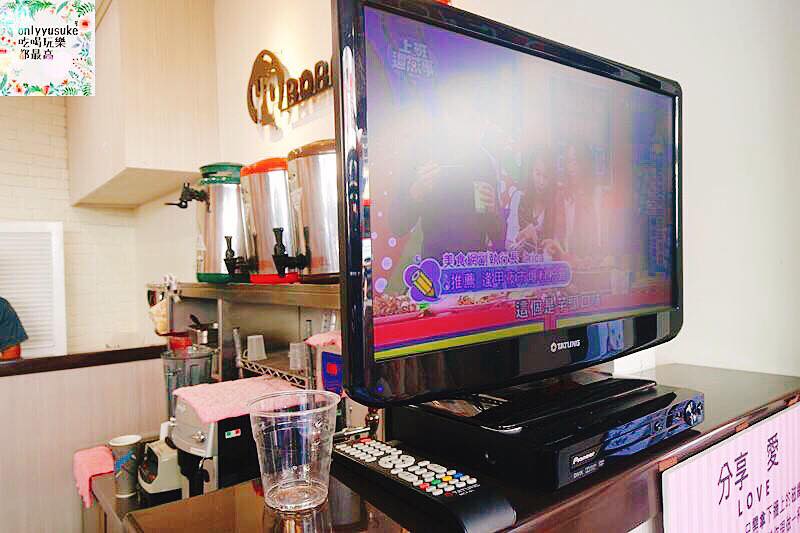 【YQBOBA】原:阿Q粉圓的逢甲散步美食,飲料爆漿,炸粉圓飲料讓你邊走邊吃