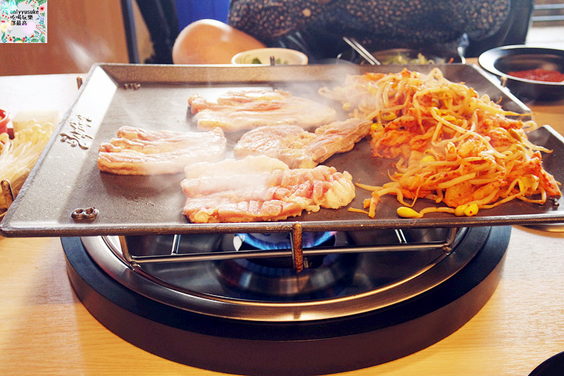 FOOD桃園【韓國第一品牌八色烤肉桃園二號店】桌烤,多口味厚實五花肉滿足想大口吃肉的慾望