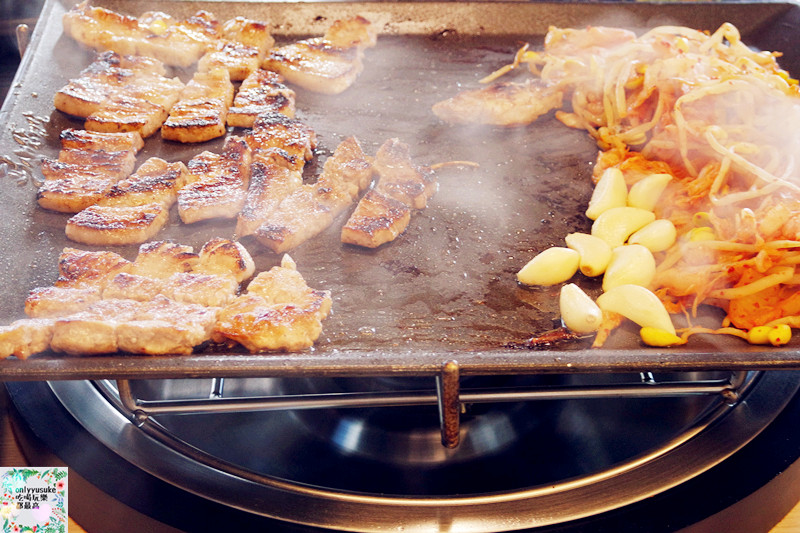 FOOD桃園【韓國第一品牌八色烤肉桃園二號店】桌烤,多口味厚實五花肉滿足想大口吃肉的慾望