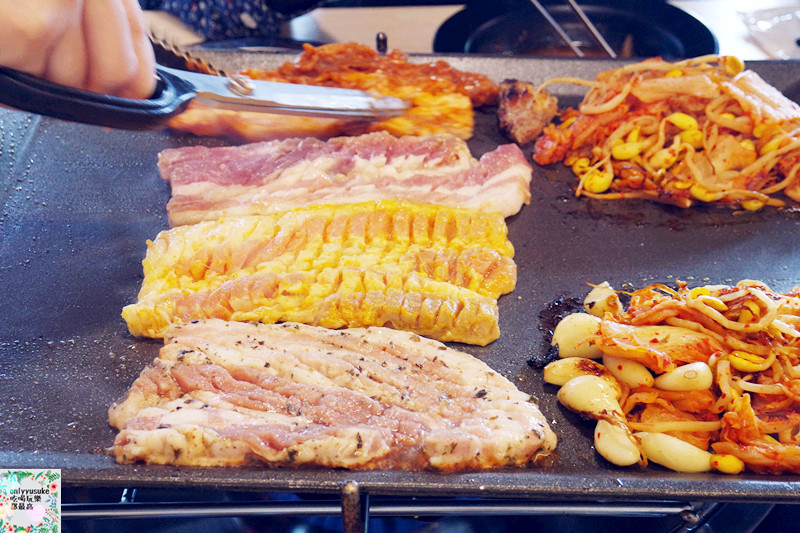 FOOD桃園【韓國第一品牌八色烤肉桃園二號店】桌烤,多口味厚實五花肉滿足想大口吃肉的慾望