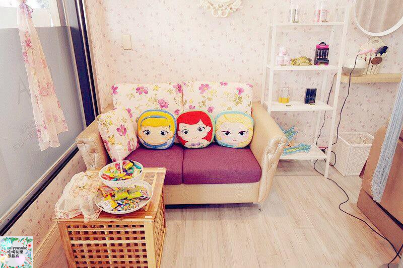 【睫毛娃娃】台中南屯熱蠟除毛推薦,義大利頂級護膚品牌RICA不咬肌吸附力