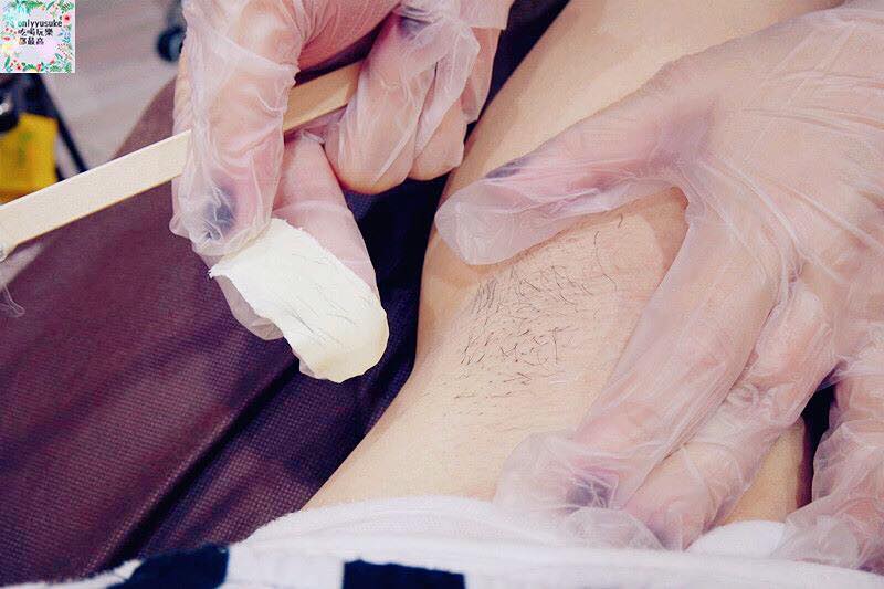 【睫毛娃娃】台中南屯熱蠟除毛推薦,義大利頂級護膚品牌RICA不咬肌吸附力