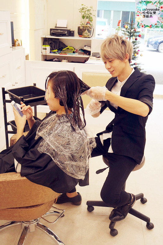 台中南屯美髮♥【Nimfu hair 】日系帥氣親切店長為你打造美麗時尚髮型