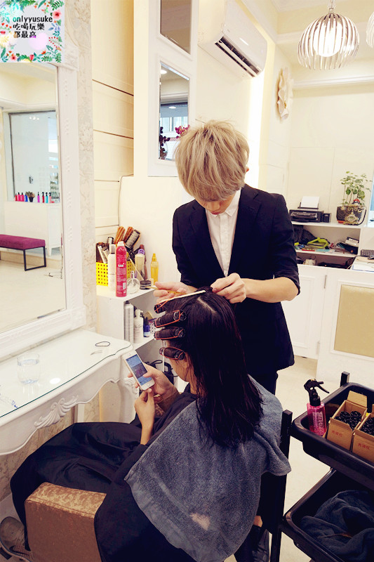 台中南屯美髮♥【Nimfu hair 】日系帥氣親切店長為你打造美麗時尚髮型