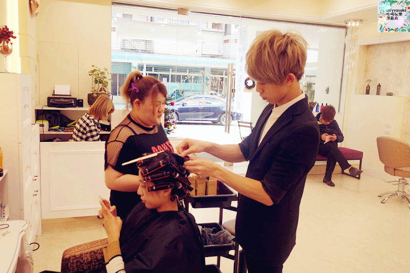 台中南屯美髮♥【Nimfu hair 】日系帥氣親切店長為你打造美麗時尚髮型