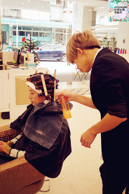 台中南屯美髮♥【Nimfu hair 】日系帥氣親切店長為你打造美麗時尚髮型