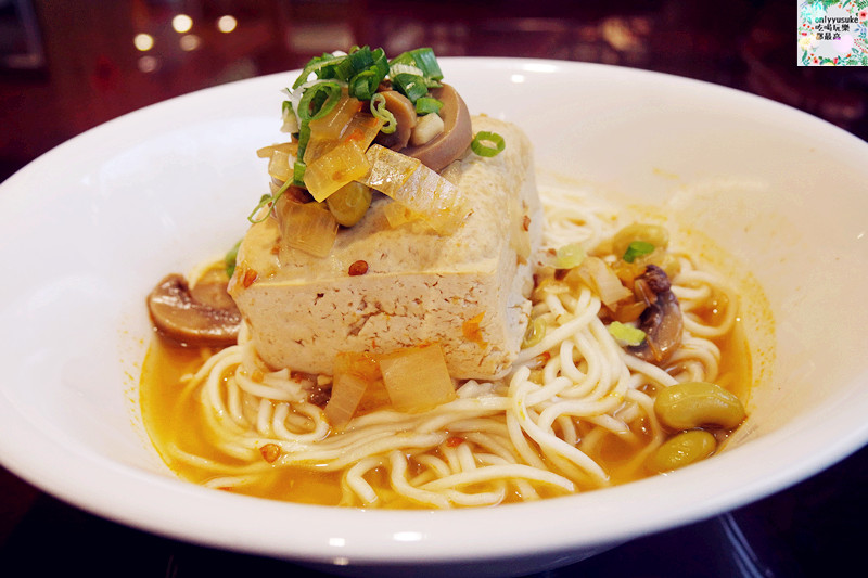 FoOd桃園【弼園春私房麵老菜館】復古店面古風濃情,美味的桃園川菜聚餐餐廳