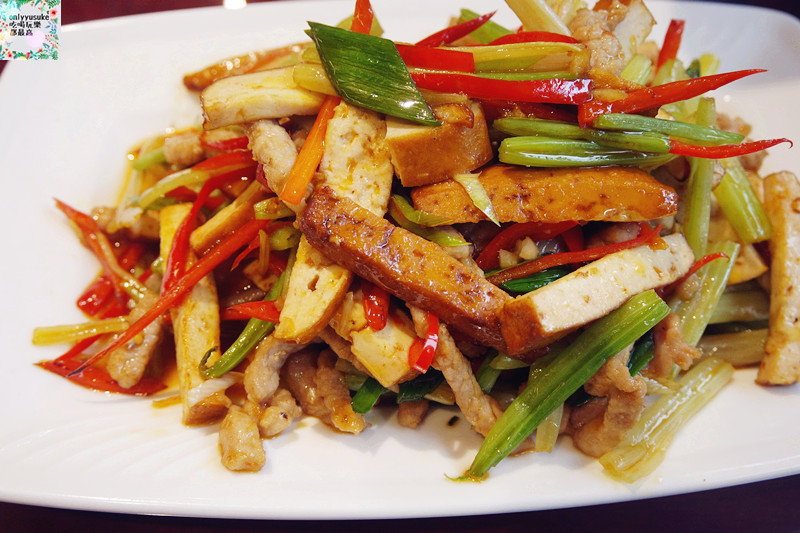 FoOd桃園【弼園春私房麵老菜館】復古店面古風濃情,美味的桃園川菜聚餐餐廳