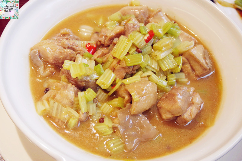 FoOd桃園【弼園春私房麵老菜館】復古店面古風濃情,美味的桃園川菜聚餐餐廳