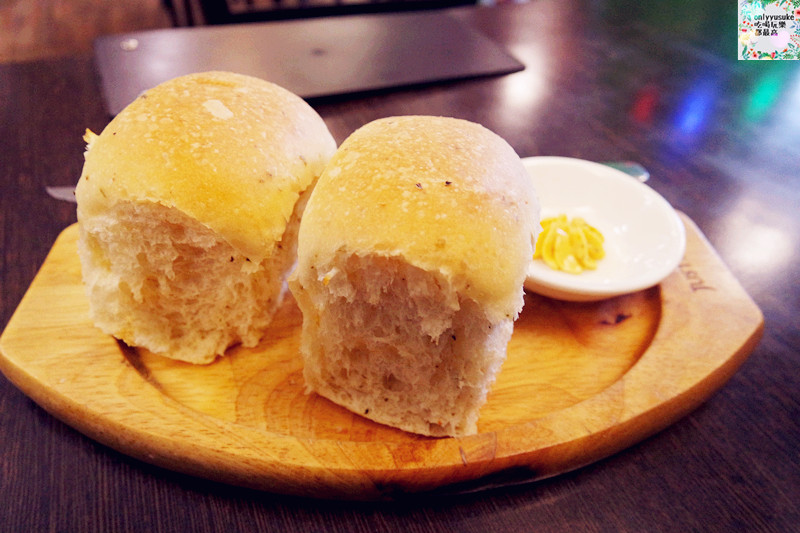 法貝諾義式小館餐前麵包