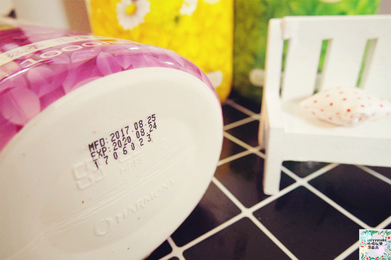 身體保養分享【快潔適親膚抗菌沐浴乳】天然燕麥萃取,乳清蛋白成份好沖洗不黏膩,清爽宜人香氣