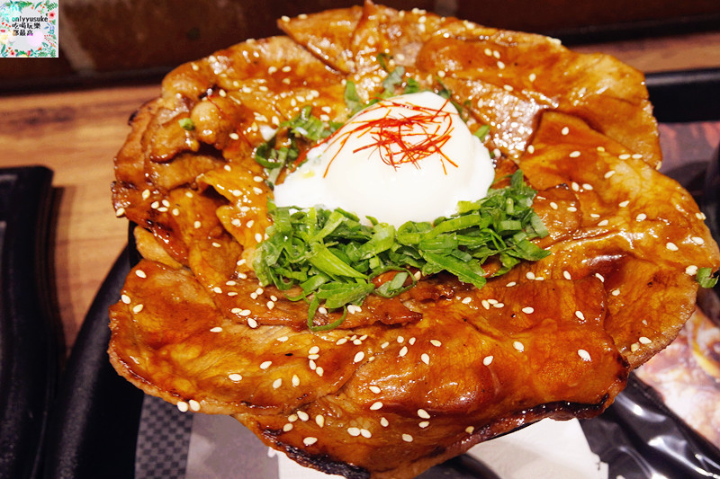 FoOd台中【牛角次男坊日本燒肉丼專門店】美味又霸氣的份量,給你大飽足感的日本丼飯