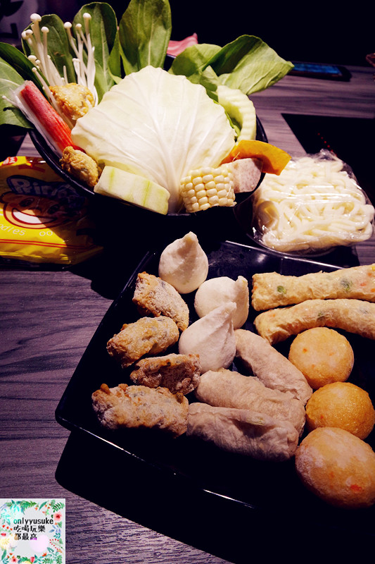 桃園火鍋【圓味涮涮鍋】比吃到飽還要飽的份量滿滿,新鮮肉片,手工火鍋料