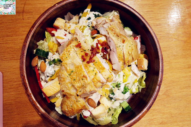 【CAMPUS CAFE-台中廣三SOGO店】大份量美式餐廳,休閒歡樂氛圍享受美味