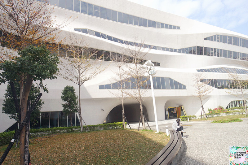 (國內旅遊台中)【國立公共資訊圖書館】假日放鬆休閒的好去處,新年吸取新知,藝文展覽活動