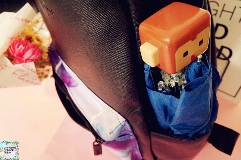 美包分享♥【HC STORE防水後背包】夢幻渲染美觀大方實用,日常也活潑亮麗的穿搭配件