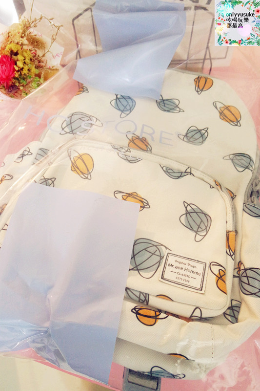 美包分享♥【HC STORE防水後背包】夢幻渲染美觀大方實用,日常也活潑亮麗的穿搭配件