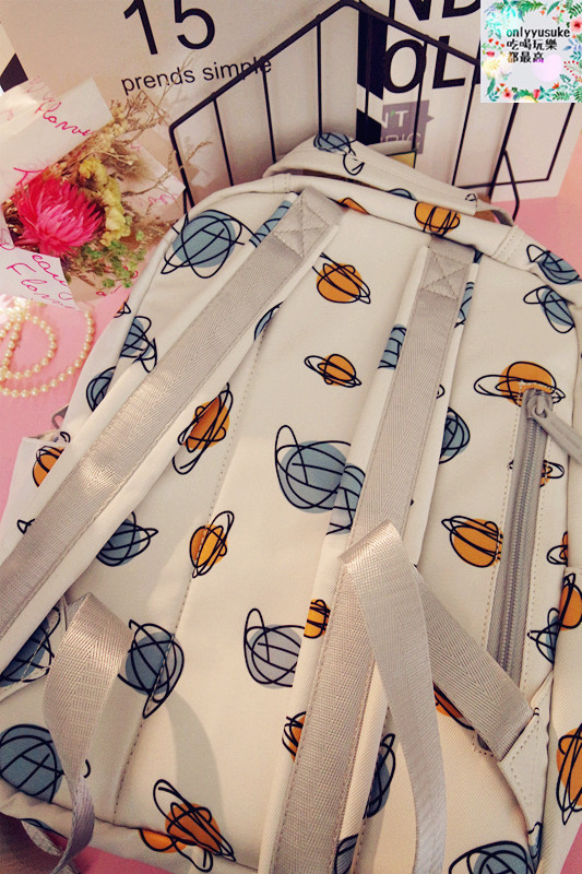 美包分享♥【HC STORE防水後背包】夢幻渲染美觀大方實用,日常也活潑亮麗的穿搭配件