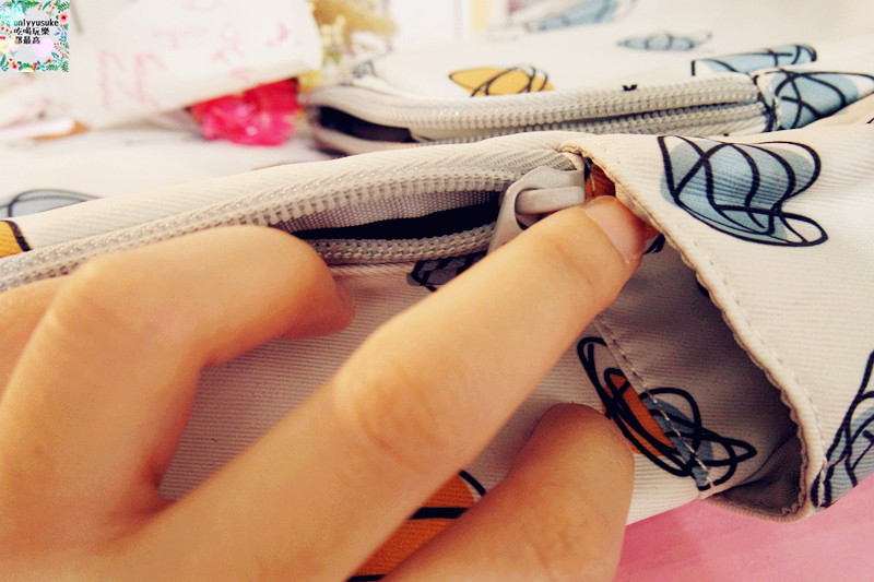 美包分享♥【HC STORE防水後背包】夢幻渲染美觀大方實用,日常也活潑亮麗的穿搭配件