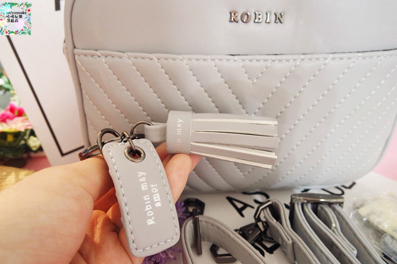 【Robin May茉莉貝兒】方便又輕巧可愛,隨身鏡居然是零錢包,超貼心設計