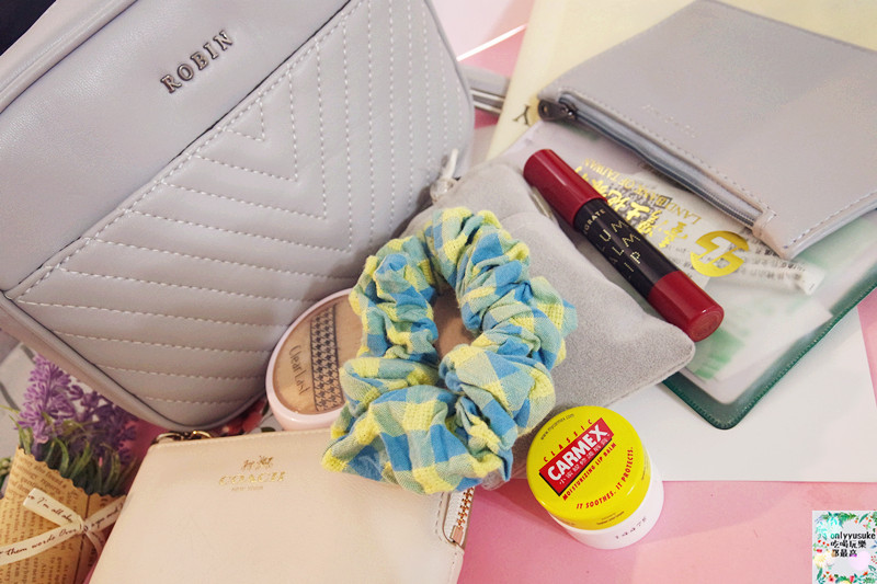 【Robin May茉莉貝兒】方便又輕巧可愛,隨身鏡居然是零錢包,超貼心設計