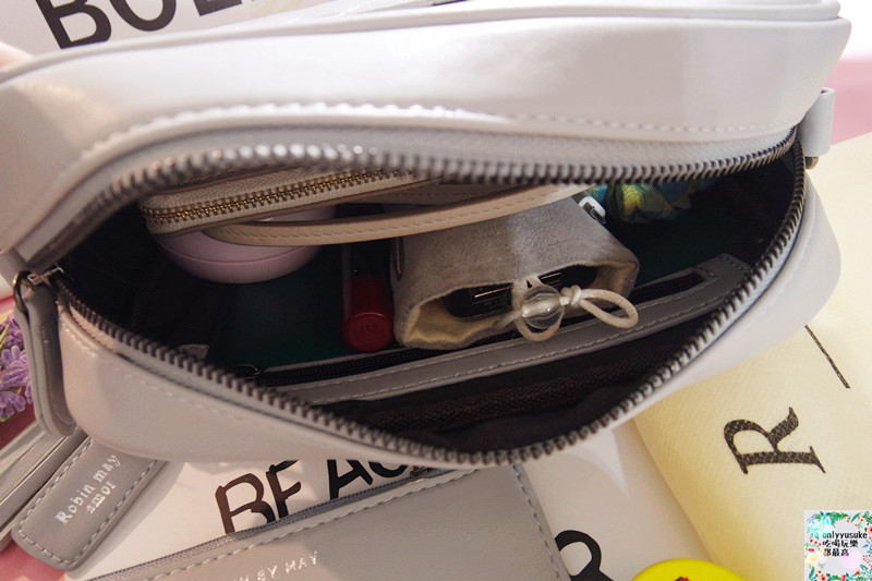 【Robin May茉莉貝兒】方便又輕巧可愛,隨身鏡居然是零錢包,超貼心設計