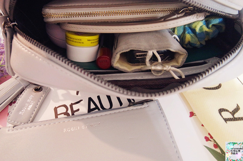 【Robin May茉莉貝兒】方便又輕巧可愛,隨身鏡居然是零錢包,超貼心設計